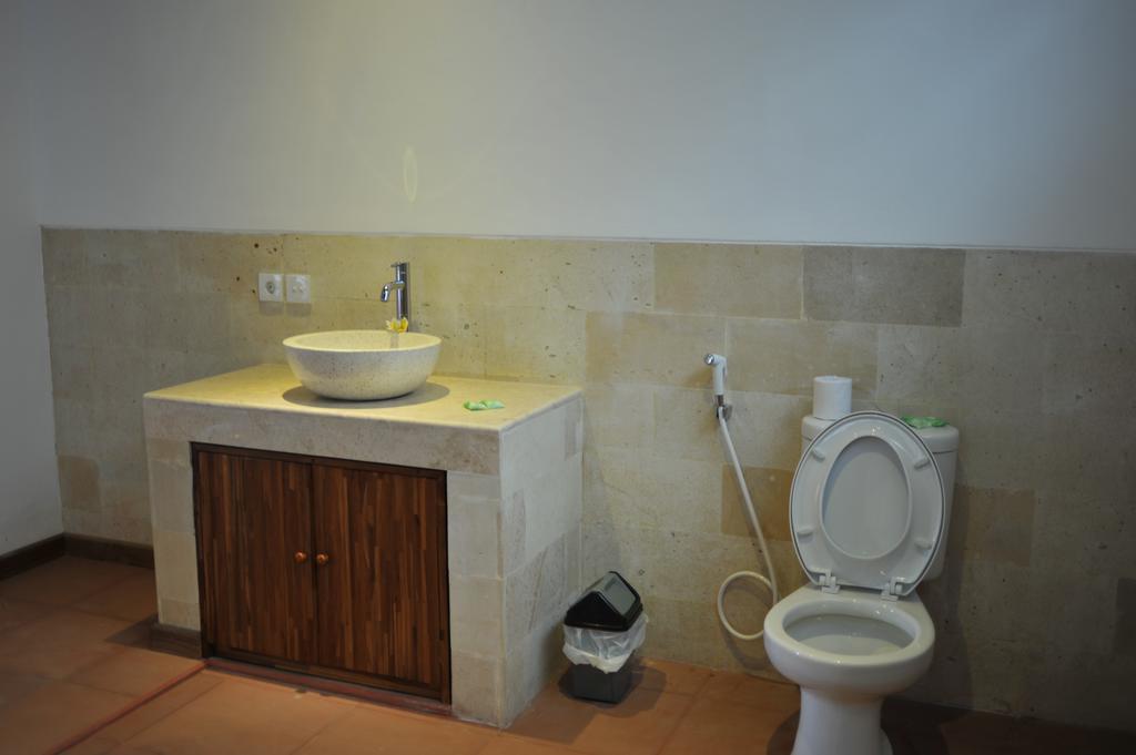 Si Doi Hotel Legian Кута Стая снимка