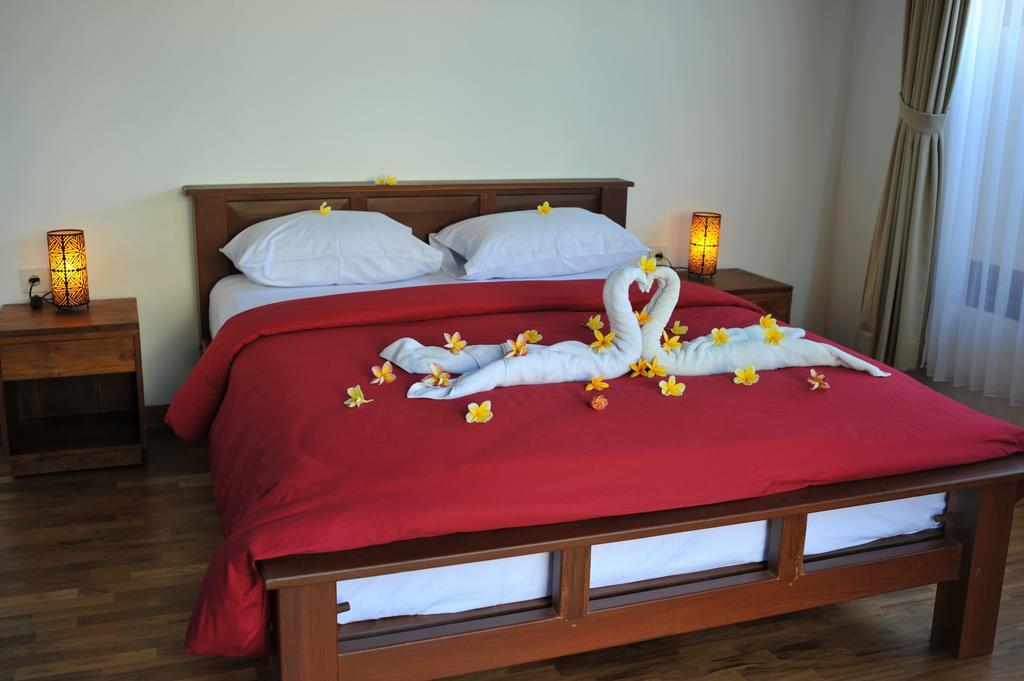 Si Doi Hotel Legian Кута Стая снимка