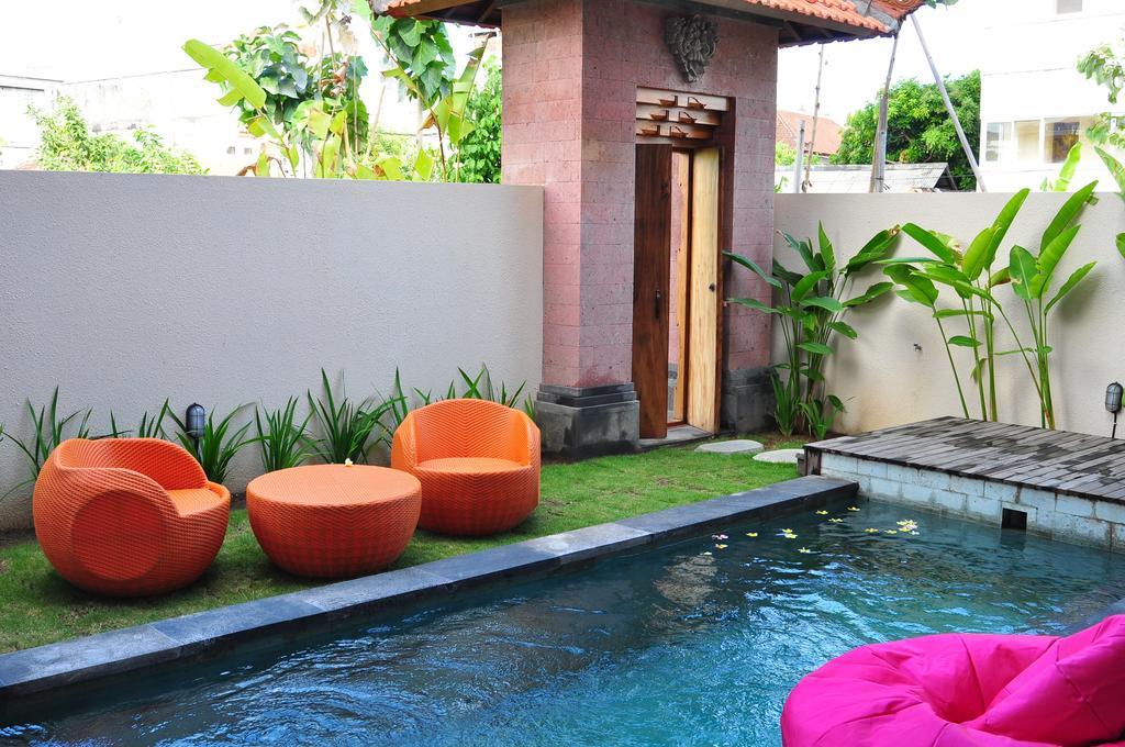 Si Doi Hotel Legian Кута Стая снимка