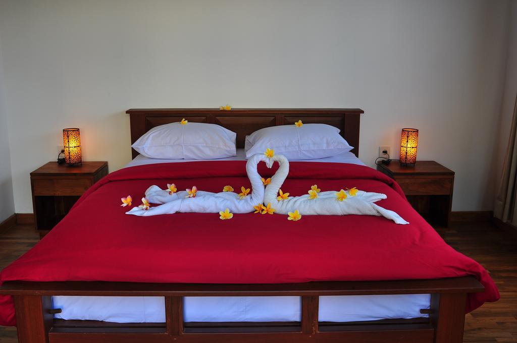 Si Doi Hotel Legian Кута Стая снимка