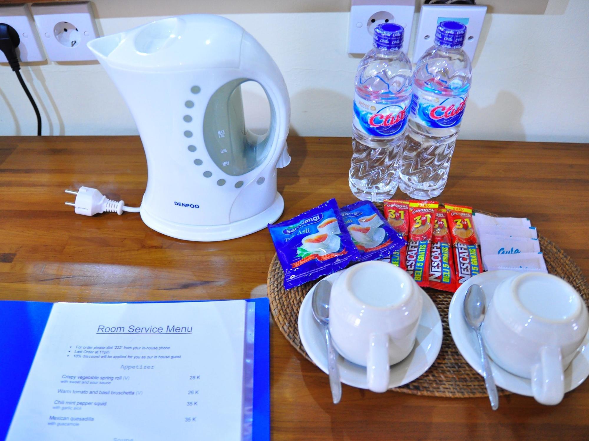 Si Doi Hotel Legian Кута Екстериор снимка