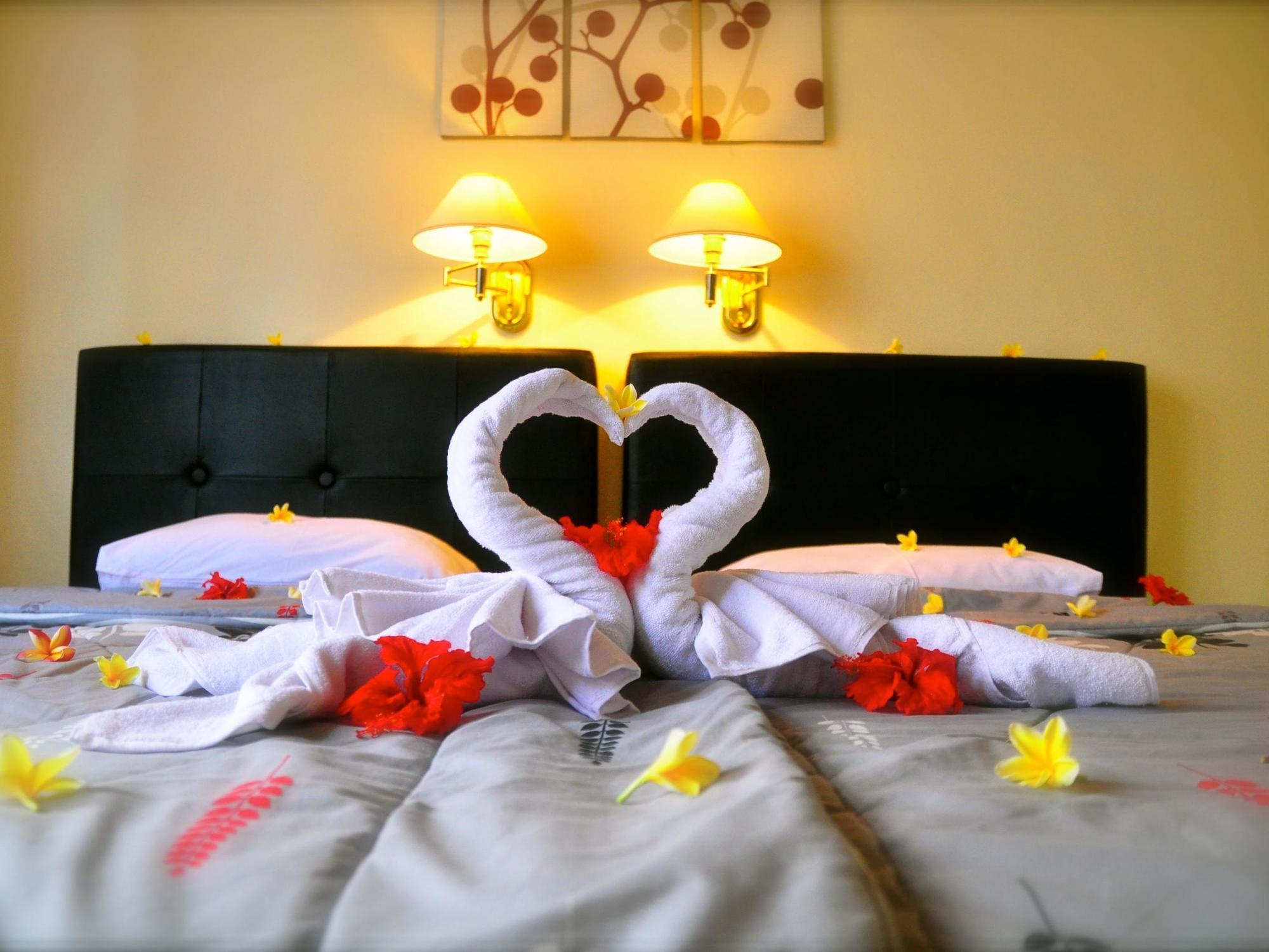 Si Doi Hotel Legian Кута Екстериор снимка