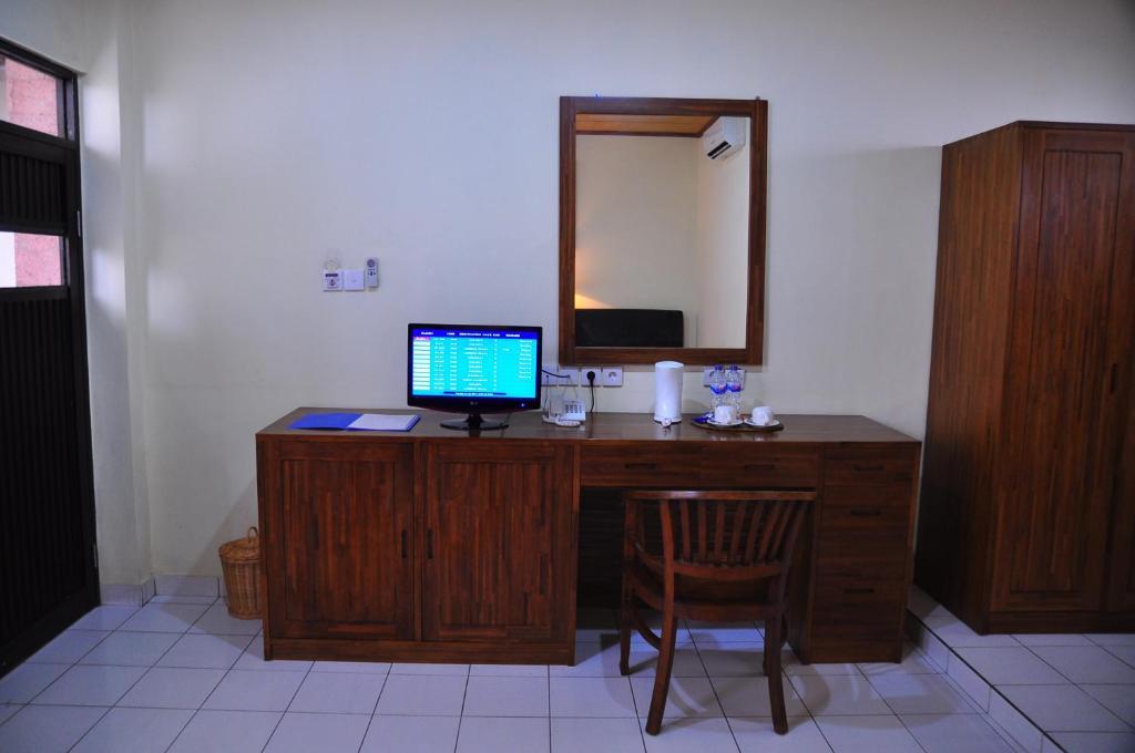 Si Doi Hotel Legian Кута Стая снимка
